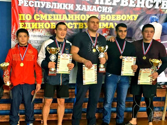 Росгвардейцы стали одними из сильнейших на чемпионате Хакасии по смешанному боевому единоборству (ММА)