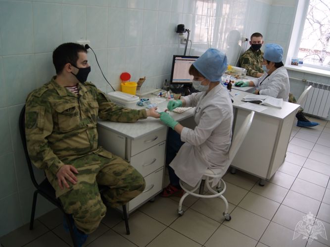 В Сибирском округе росгвардейцы сдали кровь в рамках донорской акции «От сердца к сердцу»