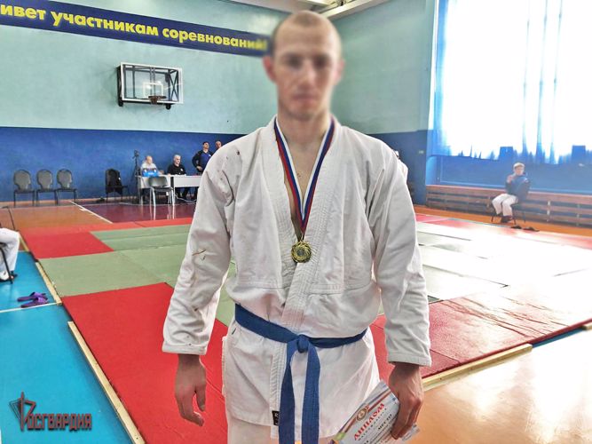 В Хакасии сотрудник Росгвардии выиграл турнир по рукопашному бою 