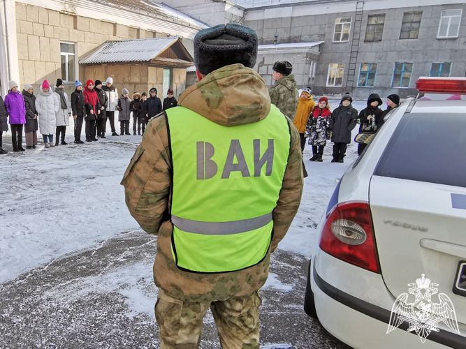 С профессией военного автоинспектора Росгвардии познакомились абаканские кадеты