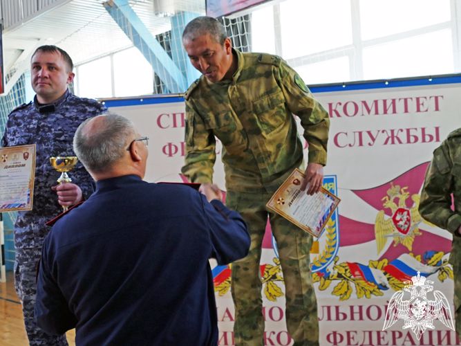 Команда Росгвардии из Хакасии выиграла чемпионат Сибирского округа по комплексному единоборству