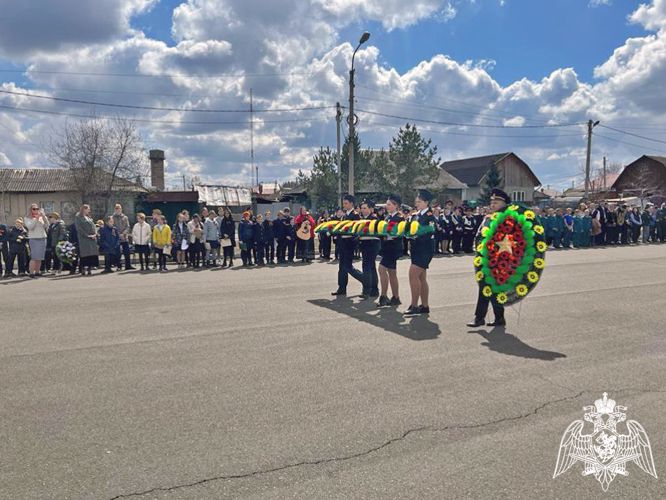 В Хакасии росгвардейцы и кадеты почтили память погибших в Великой Отечественной войне 