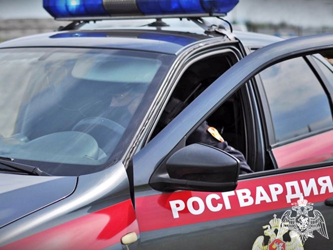 Росгвардейцы задержали в Абакане подозреваемого в нанесении ножевых ранений  