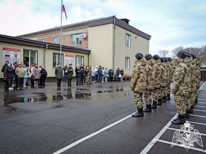 Команда новобранцев из Хакасии отправилась в войска национальной гвардии России 
