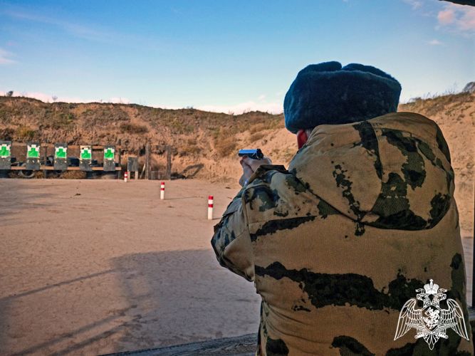 Военнослужащие Росгвардии по Хакасии сдали ежегодные зачеты по профессиональной служебной подготовке