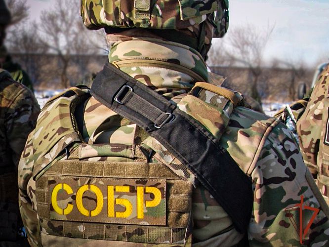 Спецназ Росгвардии задержал в Хакасии подозреваемого в использовании рабского труда 