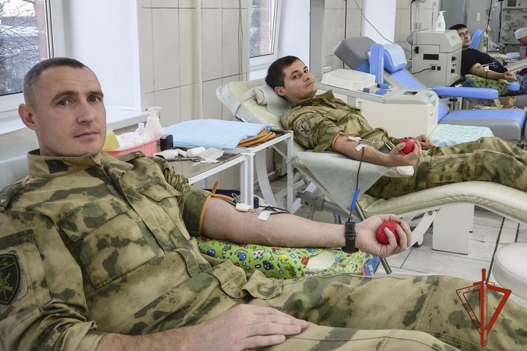 Росгвардейцы пополнили банк донорской крови в Хакасии 