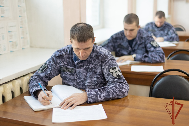 Новый период подготовки стартовал в подразделениях Росгвардии по Хакасии 