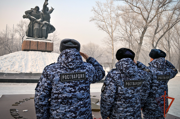 Военнослужащие Росгвардии по Хакасии почтили память освободителей Ленинграда 