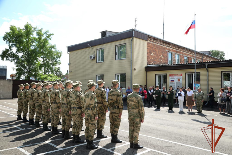 Войска национальной гвардии пополнила первая в этом году команда призывников из Хакасии