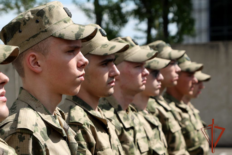 Войска национальной гвардии пополнила первая в этом году команда призывников из Хакасии