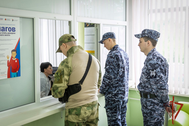 Донорская акция Росгвардии «От сердца к сердцу» прошла в Абакане 