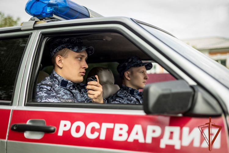 В мае росгвардейцы более 450 раз выезжали на охраняемые объекты Хакасии по сигналу «Тревога»