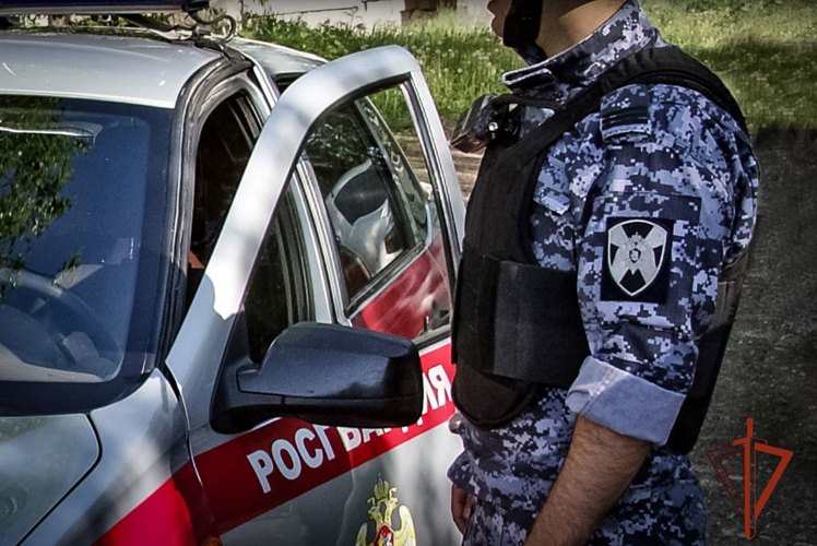 Росгвардейцы задержали находившихся в розыске жителей Хакасии