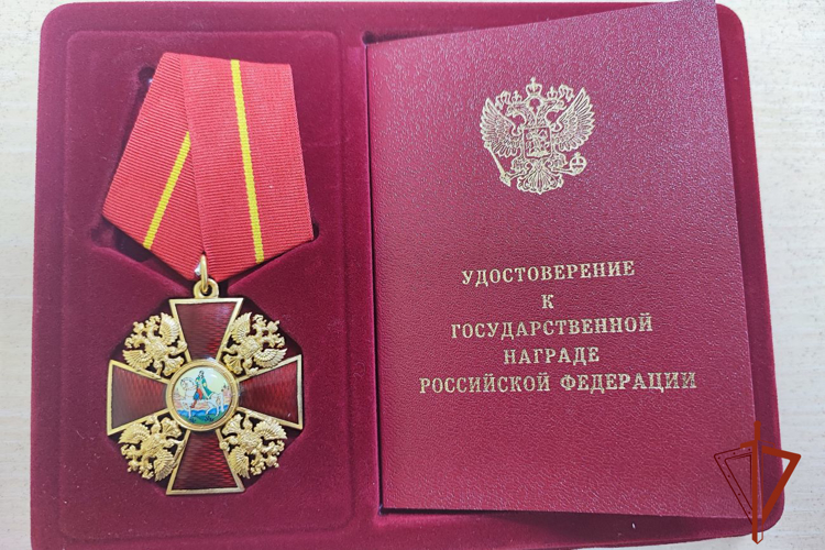 Отличившимся в ходе спецоперации росгвардейцам из Хакасии вручили государственные награды