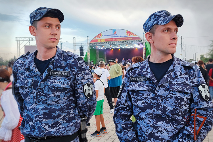 Росгвардейцы обеспечили безопасность Дня города и Дня Шахтера в Черногорске  