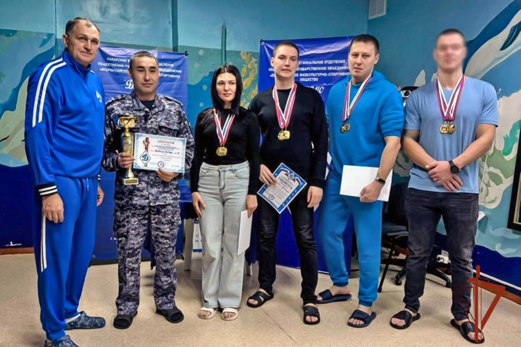 Росгвардейцы выиграли межведомственные соревнования по плаванию в Хакасии 