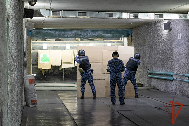 В Хакасии определили сильнейших сотрудников вневедомственной охраны Росгвардии 