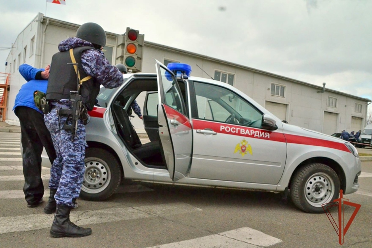 Сотрудники вневедомственной охраны Росгвардии по Хакасии вошли в число лучших в Сибирском округе