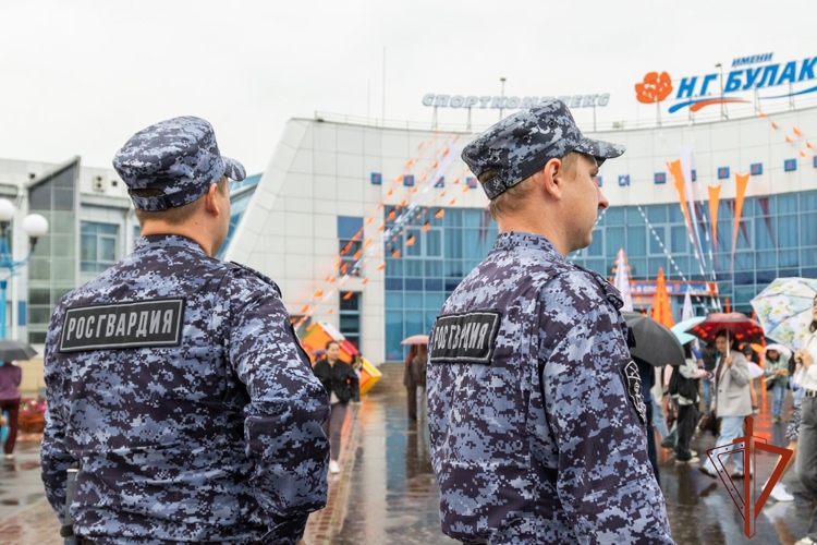 При участии Росгвардии обеспечена безопасность празднования Дня города Абакана  