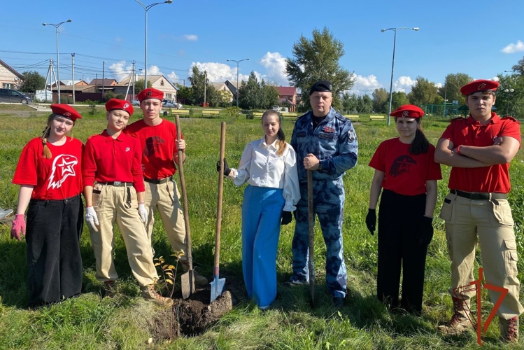 В память о сотруднике ОМОН Николае Симоненко в Абакане заложена жасминовая аллея 