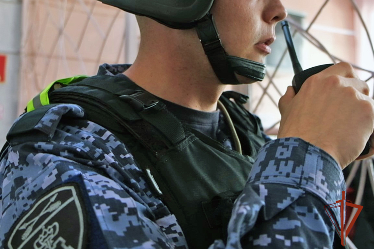Росгвардейцы пресекли в Абакане кражу из торговой точки