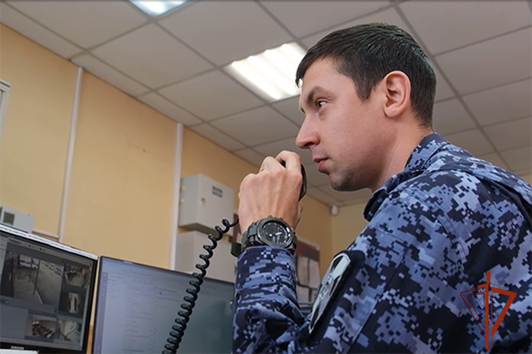 В Абакане и Черногорске росгвардейцы задержали подозреваемых в кражах из магазинов самообслуживания