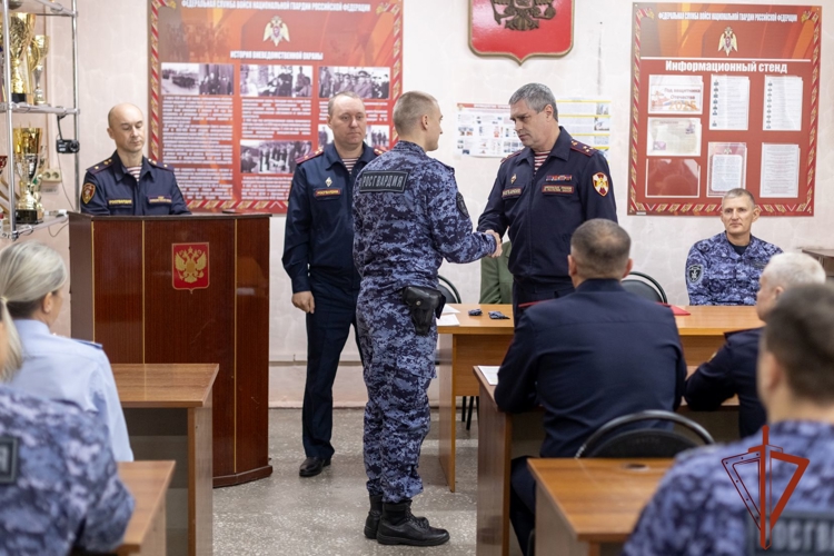 В Хакасии отметили 73 годовщину образования службы вневедомственной охраны Росгвардии