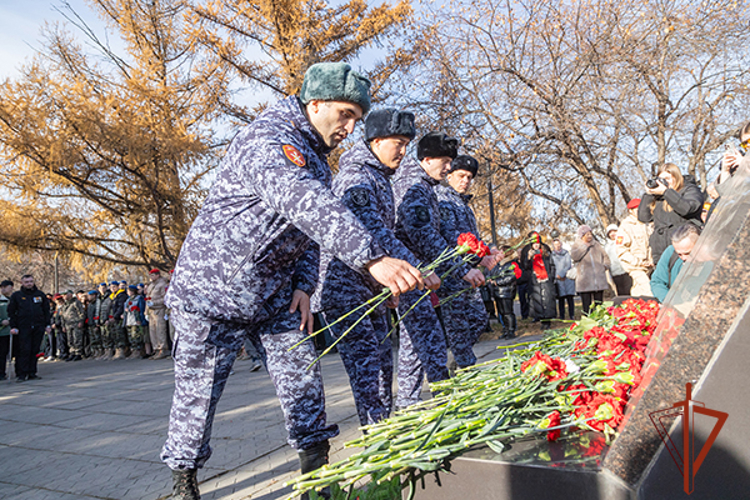 В Димитриевскую субботу росгвардейцы почтили память погибших земляков из Хакасии