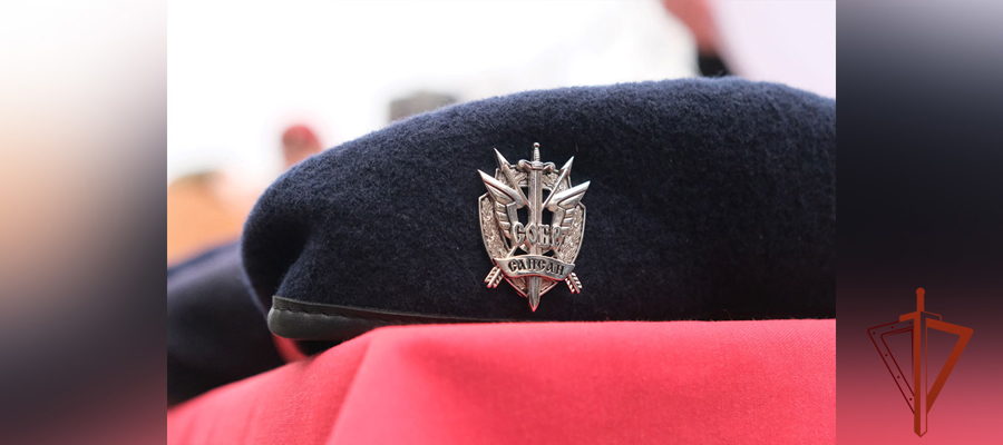 В Хакасии сотрудникам СОБР и ОМОН вручены знаки отличия спецназа Росгвардии