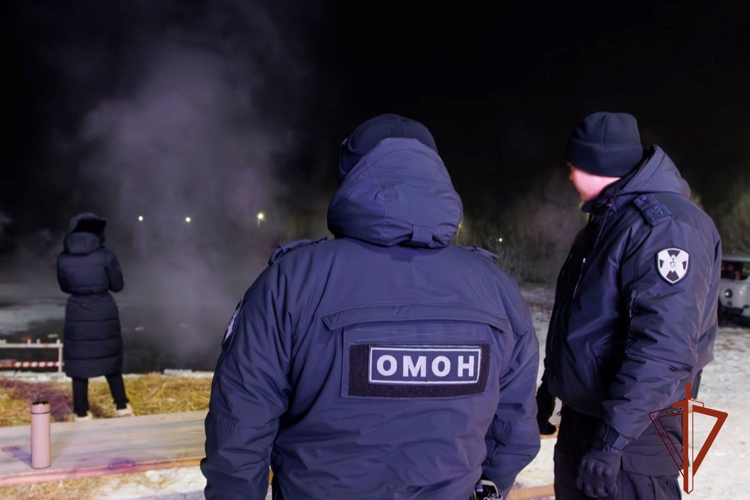 Росгвардейцы обеспечили в Хакасии правопорядок и общественную безопасность в крещенскую ночь 