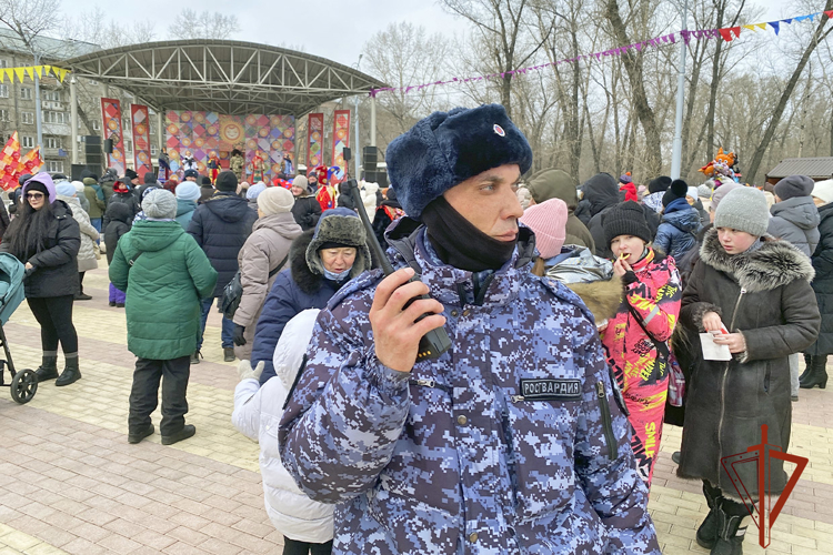 Росгвардейцы обеспечили безопасность граждан в период празднования масленицы в Хакасии 