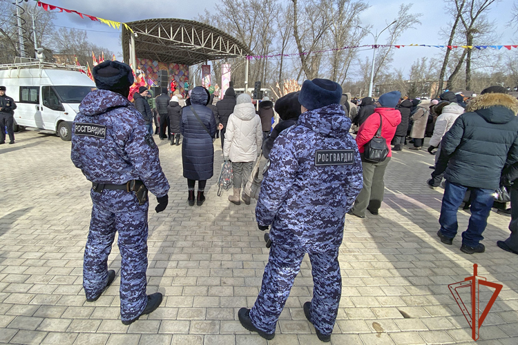 Росгвардейцы обеспечили безопасность граждан в период празднования масленицы в Хакасии 