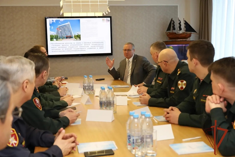 Представители Росгвардии по Хакасии приняли участие в учебно-методическом сборе с руководителями окружных пресс-служб ведомства