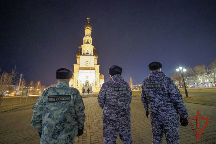 Росгвардейцы обеспечили безопасность празднования Пасхи в Хакасии