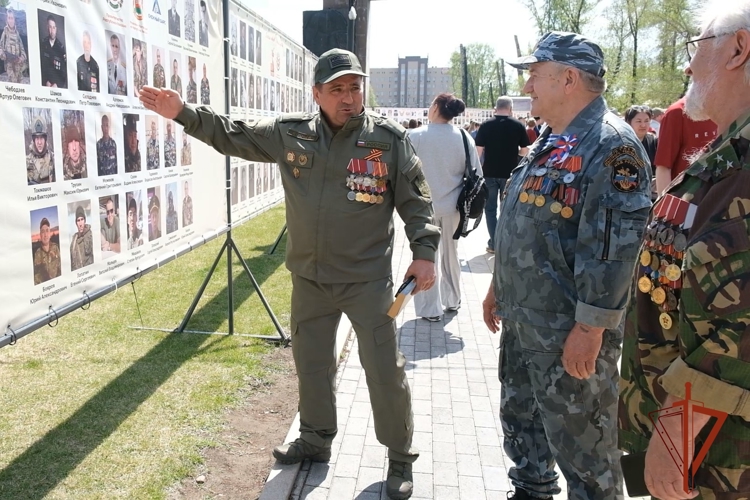 Ветераны СОБР Росгвардии из Хакасии стали участниками региональной патриотической акции «Подвиги отцов – крылья сыновей»