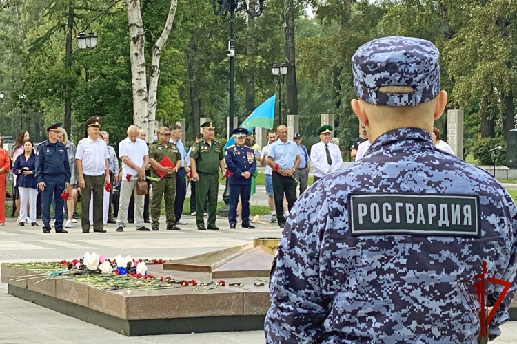При участии Росгвардии в Хакасии обеспечена безопасность празднования Дня воздушно-десантных войск