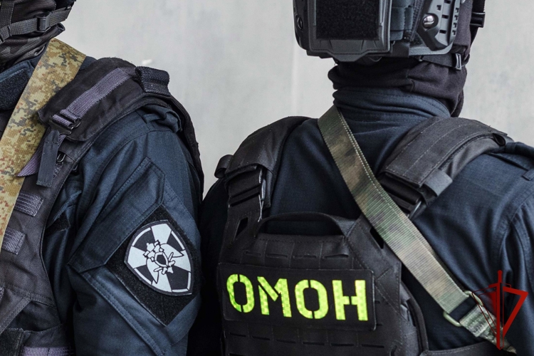 При содействии ОМОН Росгвардии в Хакасии прошел рейд по выявлению нарушений миграционного законодательства